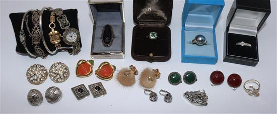 Collection of silver & gold jewellery